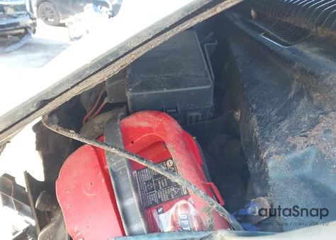 1998 GMC Safari Sle z USA, uszkodzony, nr VIN 1GKDM19W5WB526614